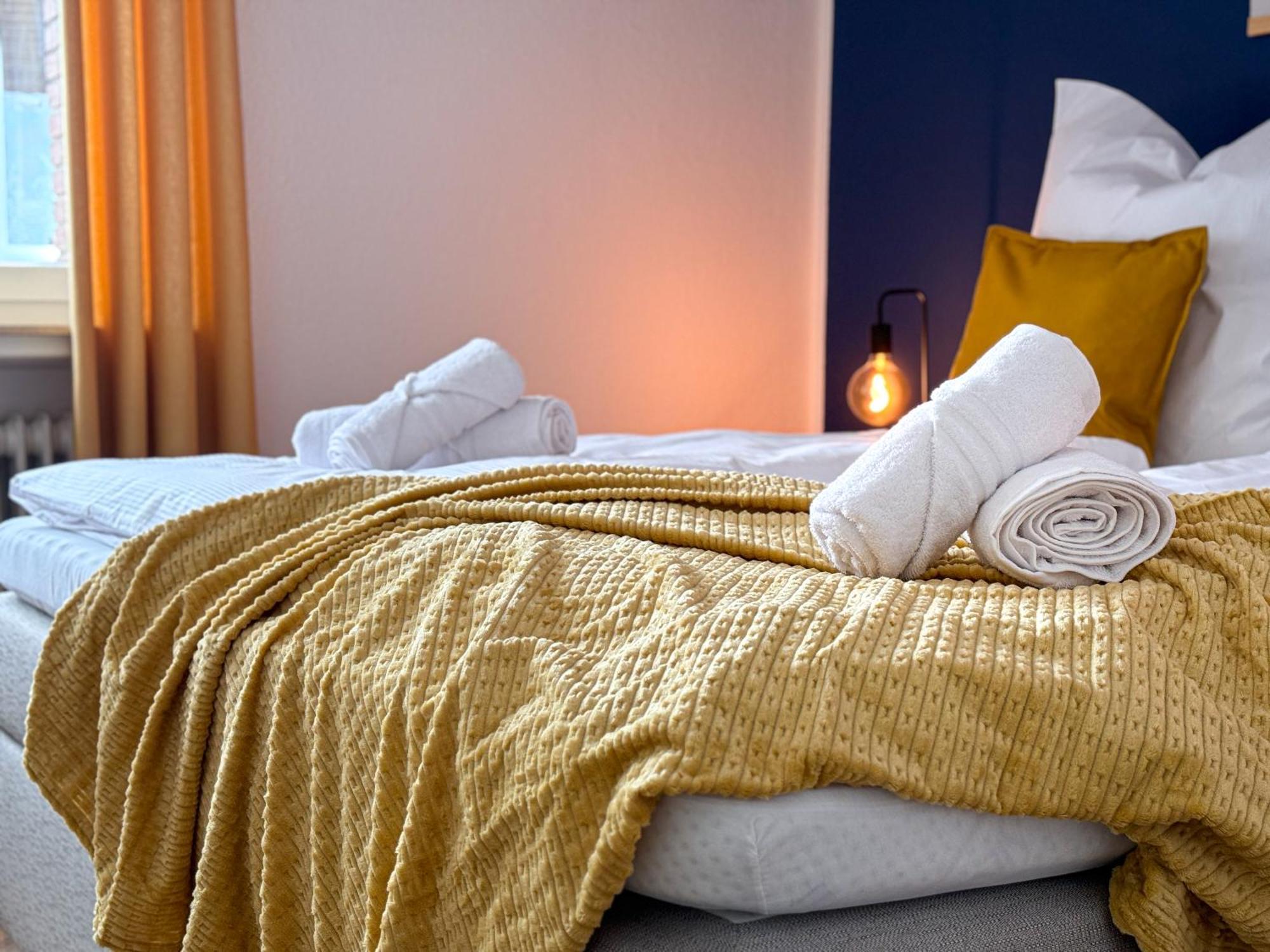 Homelystays Stilvolles Apartment An Der Kirche Lemförde Esterno foto
