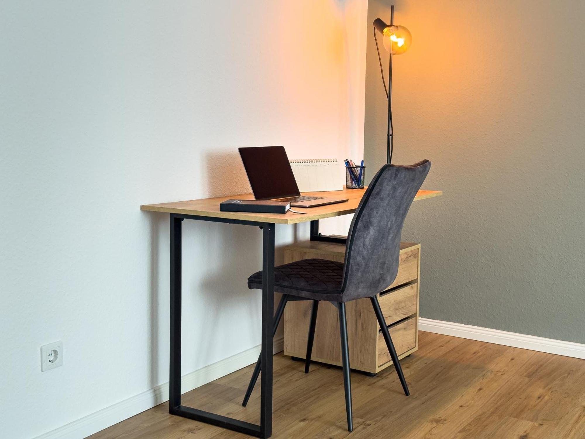 Homelystays Stilvolles Apartment An Der Kirche Lemförde Esterno foto